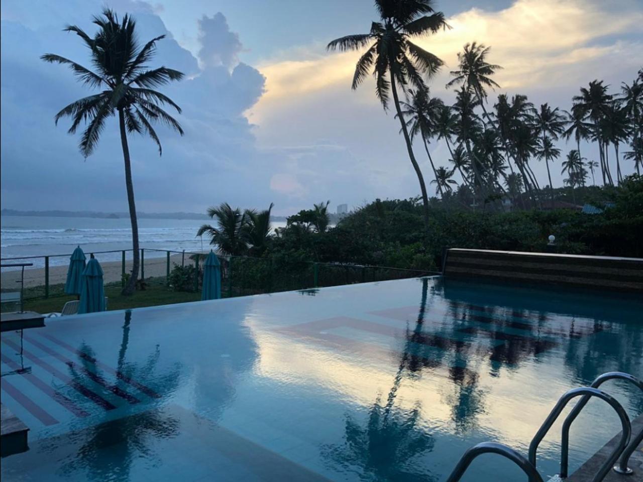 Twenty-Two Weligambay Hotel Weligama Exterior photo